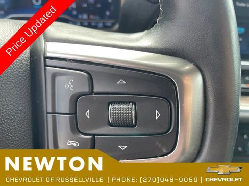 Used 2024 Chevrolet Silverado 1500 LT AWD/4WD image 15
