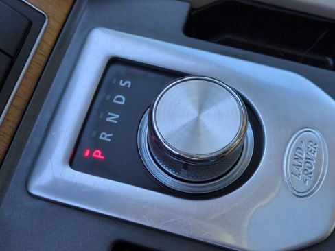 Used 2016 Land Rover LR4 HSE image 35