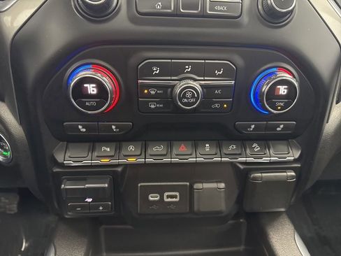 Used 2020 Chevrolet Silverado 1500 LT Trail Boss image 20