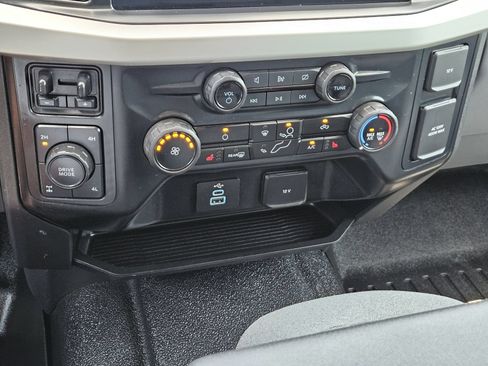 Used 2024 Ford F350 XLT w/ XLT Premium Package AWD/4WD image 22