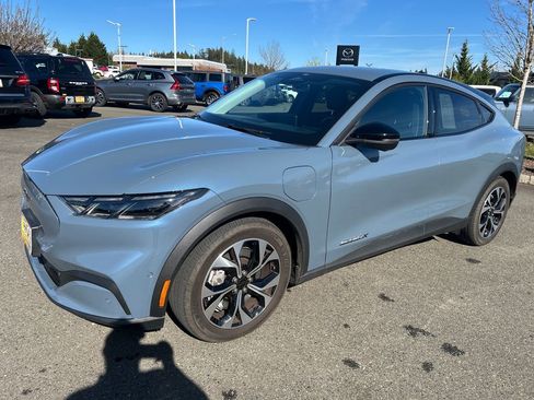 Used 2024 Ford Mustang Mach-E Select w/ Comfort Package Lite image 9