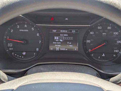 Used 2023 Chevrolet TrailBlazer LT w/ LPO, Blackout Package AWD/4WD image 11