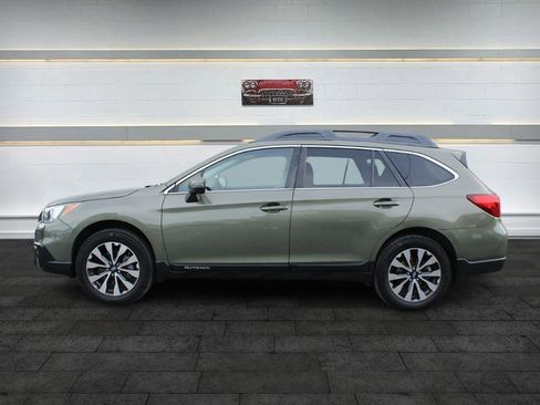 Used 2017 Subaru Outback 3.6R Limited image 4