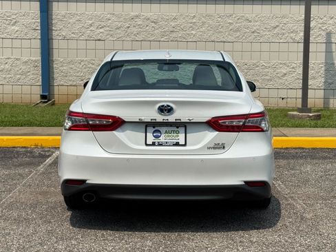 Used 2018 Toyota Camry XLE w/ Audio Package FWD image 6