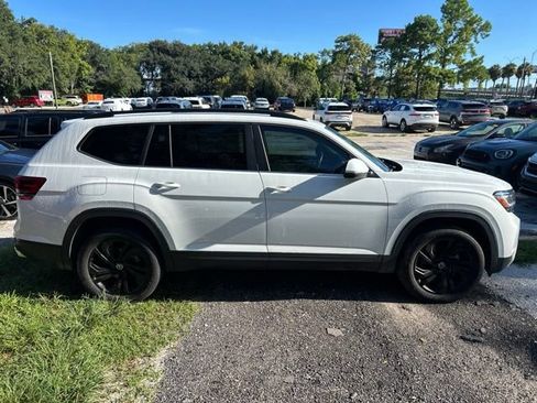 Used 2022 Volkswagen Atlas SE FWD image 19
