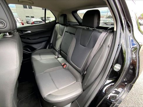 Used 2022 Buick Encore GX Select w/ Sport Touring Package AWD/4WD image 25