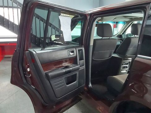 Used 2009 Ford Flex SEL image 18