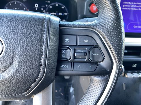 Used 2024 Toyota Tacoma TRD Off-Road AWD/4WD image 27