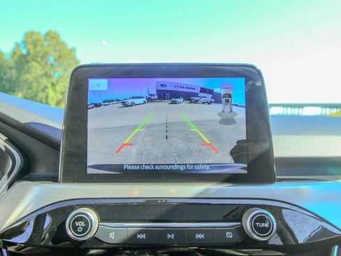 Used 2022 Ford Escape Titanium w/ Class II Trailer Tow Package AWD/4WD image 26