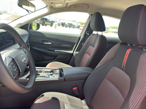 New 2026 Nissan Sentra SR FWD image 26
