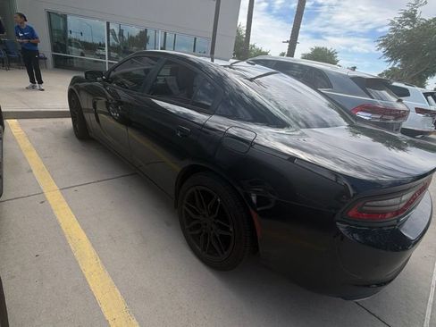 Used 2016 Dodge Charger SE w/ Popular Equipment Group RWD image 5