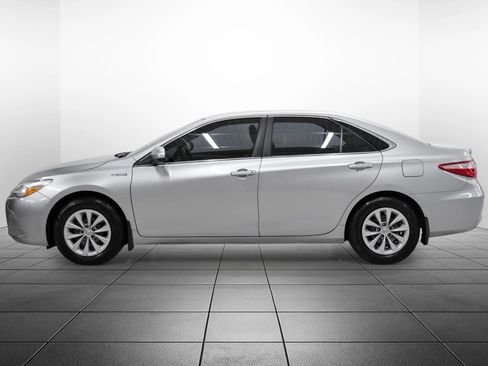 Used 2017 Toyota Camry LE FWD image 11
