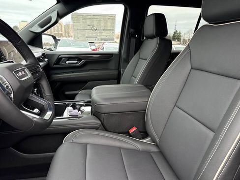 New 2026 GMC Yukon Elevation image 11