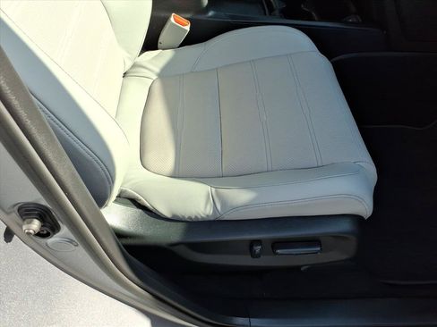 Used 2017 Honda CR-V EX-L image 17