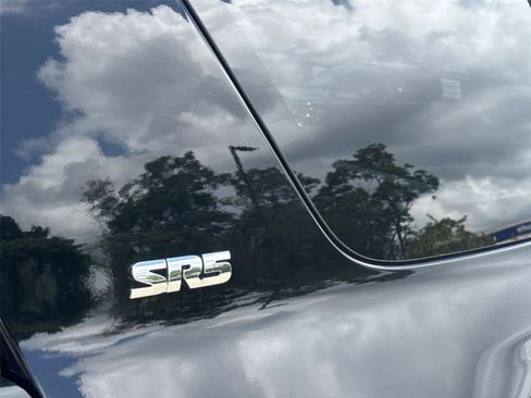 Used 2019 Toyota 4Runner SR5 Premium AWD/4WD image 32