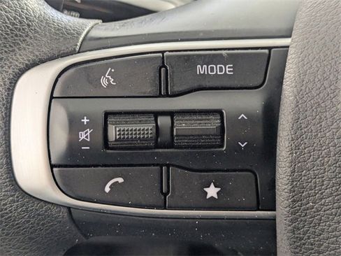 Used 2023 Kia Sportage LX image 14