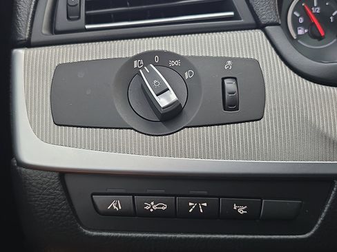 Used 2013 BMW M5 image 26