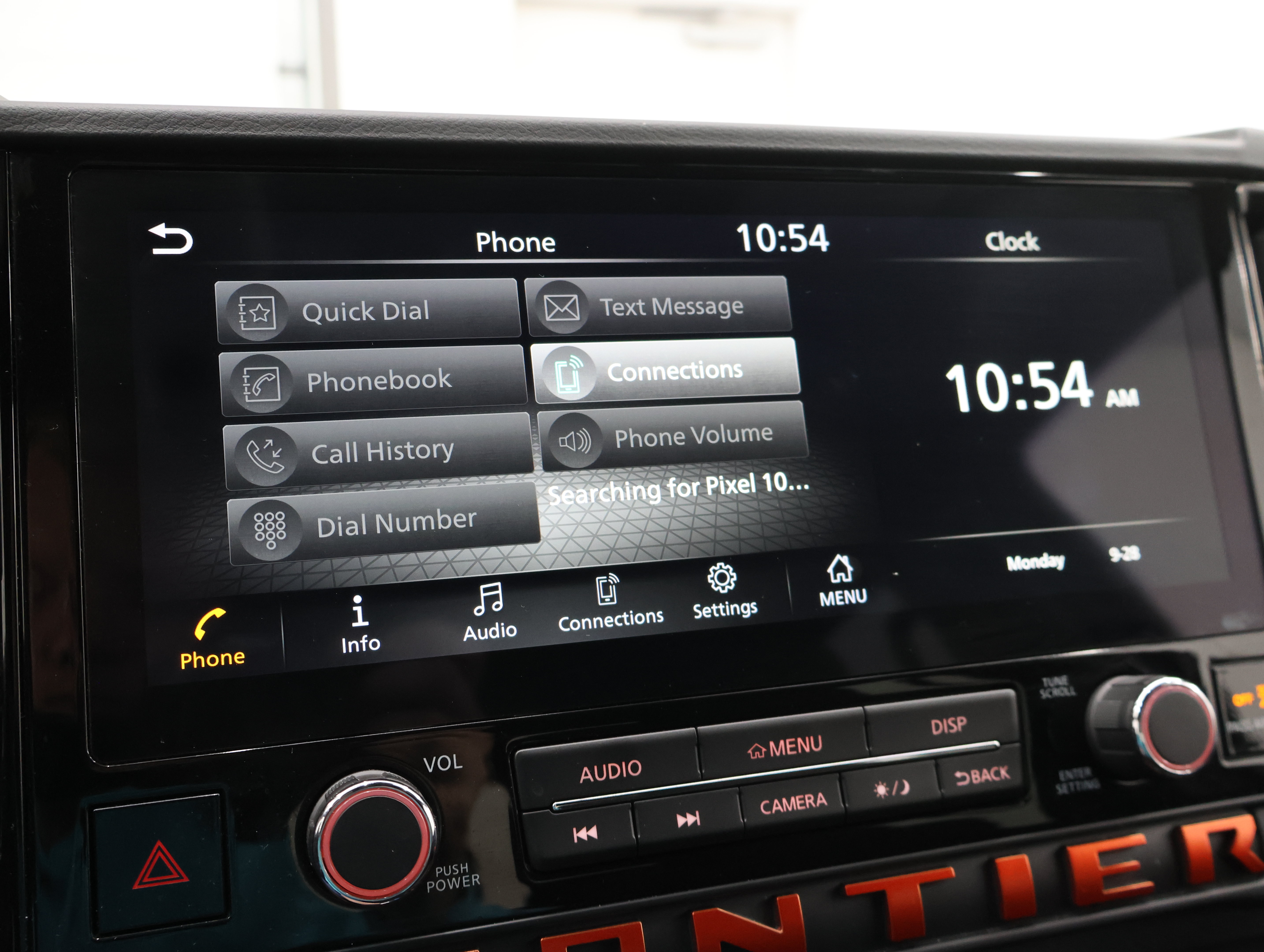 Used 2025 Nissan Frontier PRO-4X AWD/4WD image 47
