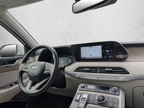 Used 2022 Hyundai Palisade Limited FWD image 18
