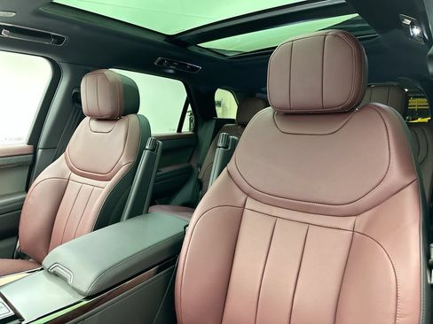 Certified 2025 Land Rover Range Rover Sport Dynamic SE AWD/4WD image 9