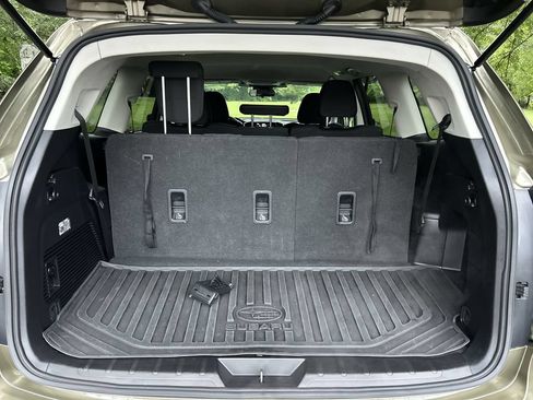 Certified 2023 Subaru Ascent Premium AWD/4WD image 27