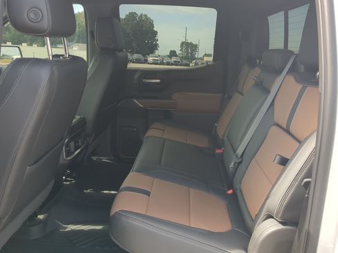 Used 2021 Chevrolet Silverado 1500 High Country w/ Safety Package II AWD/4WD image 12