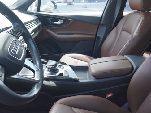 Used 2019 Audi Q7 3.0T Prestige w/ Prestige Package AWD/4WD image 9