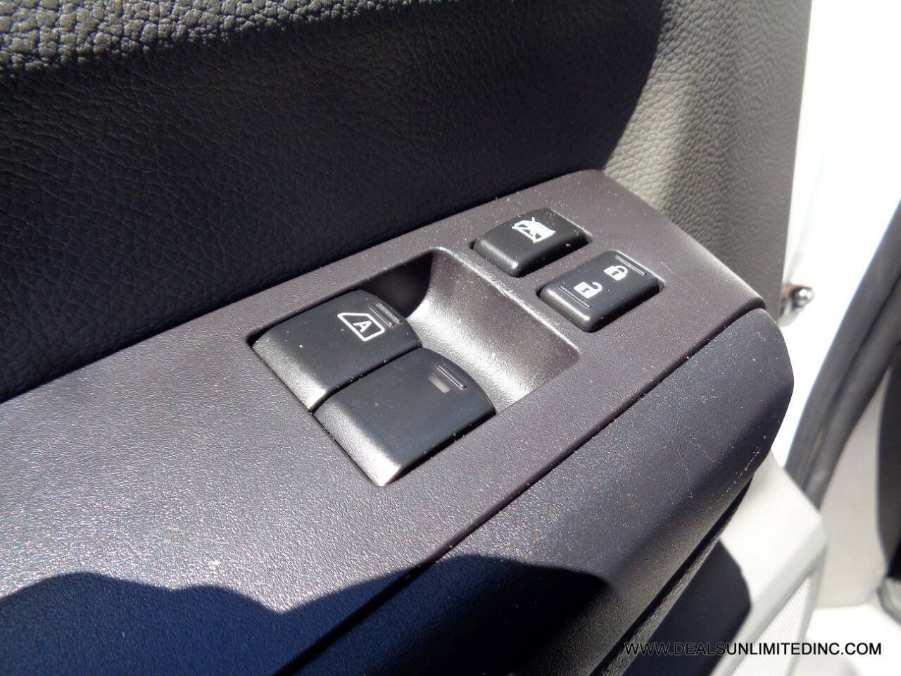 Used 2021 Nissan NV 3500 SV RWD image 10