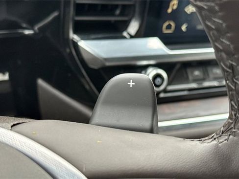 Used 2023 GMC Sierra 1500 SLT w/ SLT Premium Plus Package image 39