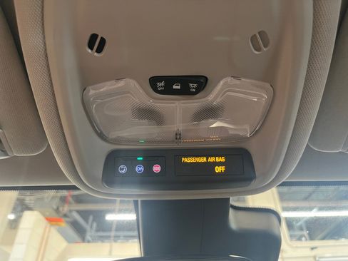 Used 2024 Buick Encore GX Preferred w/ Comfort Package AWD/4WD image 24