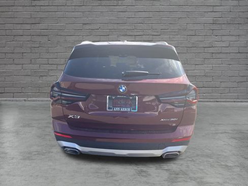 Used 2024 BMW X3 xDrive30i w/ Premium Package AWD/4WD image 4
