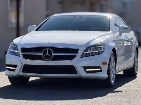 Used 2013 Mercedes-Benz CLS 550 image 4