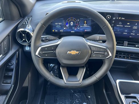 Used 2026 Chevrolet Equinox LT image 26