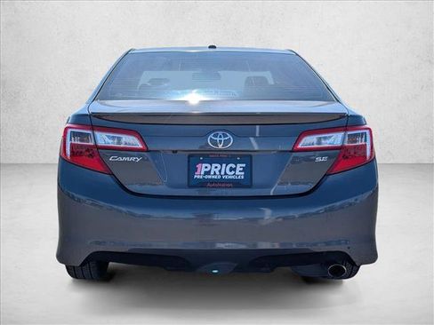 Used 2012 Toyota Camry SE w/ Leather Pkg FWD image 7