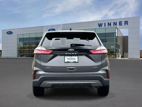 Used 2024 Ford Edge SEL w/ Convenience Package image 4