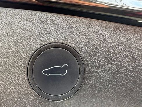 Used 2021 Tesla Model 3 Standard Range Plus RWD image 9