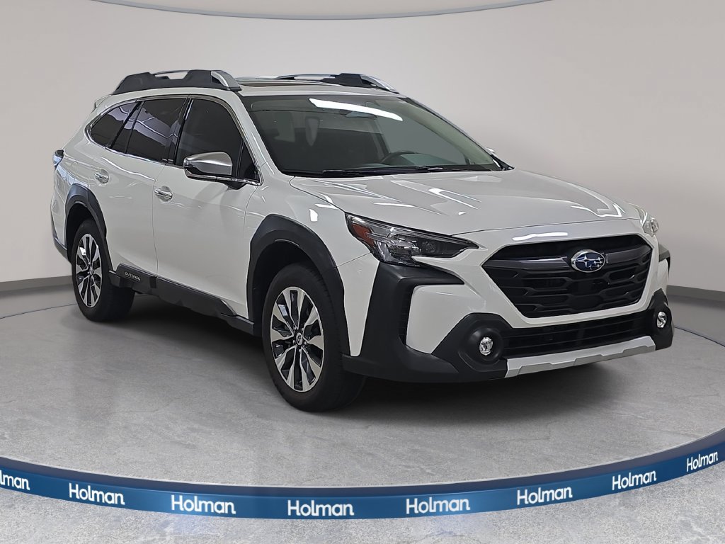 Used 2025 Subaru Outback Touring XT AWD/4WD image 4
