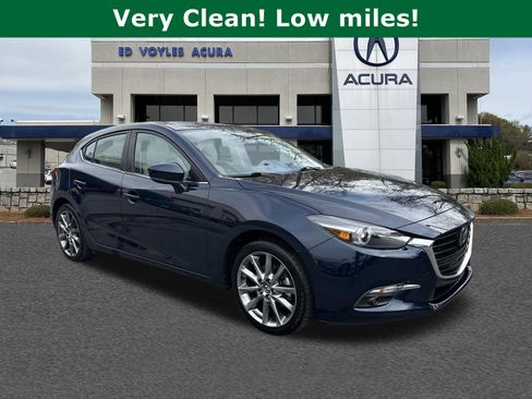 Used 2018 MAZDA MAZDA3 Grand Touring w/ Premium Equipment Package image 3