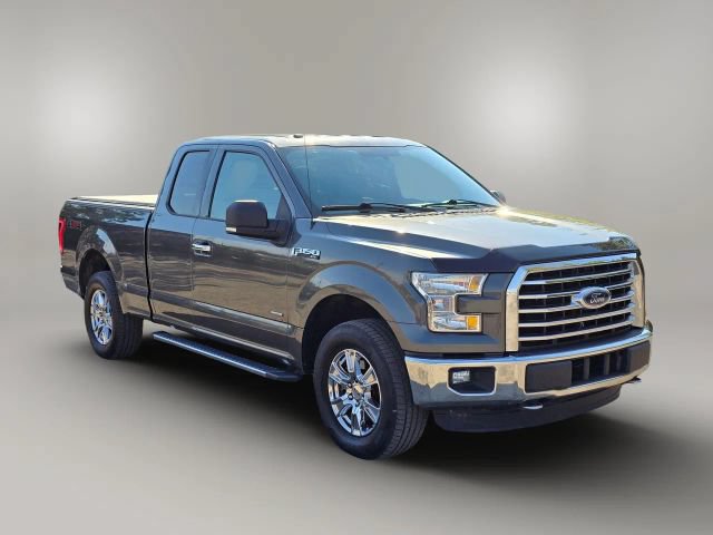 Used 2016 Ford F150 XLT w/ Equipment Group 302A Luxury AWD/4WD image 3