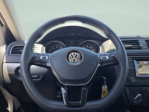 Used 2017 Volkswagen Jetta S FWD image 27