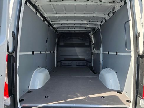 New 2025 Mercedes-Benz Sprinter 2500 image 6