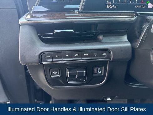 Used 2023 Cadillac Escalade Premium Luxury Platinum AWD/4WD image 22