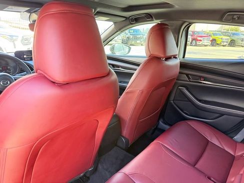 Used 2024 MAZDA MAZDA3 s image 29