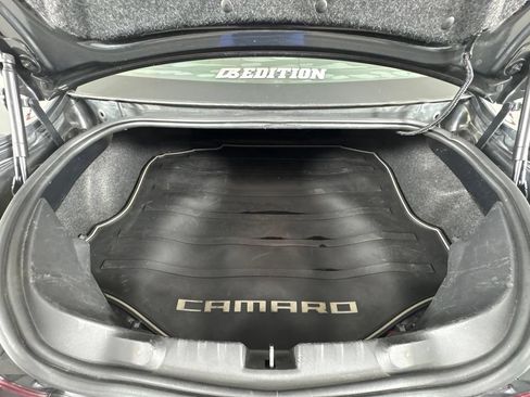Used 2015 Chevrolet Camaro SS RWD image 42
