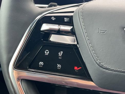 New 2026 Cadillac Vistiq Premium Luxury image 13