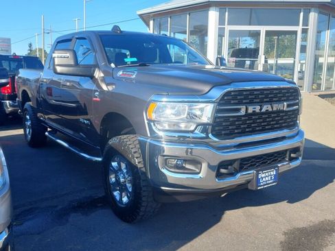 Used 2024 RAM 3500 Big Horn w/ Protection Group AWD/4WD image 3
