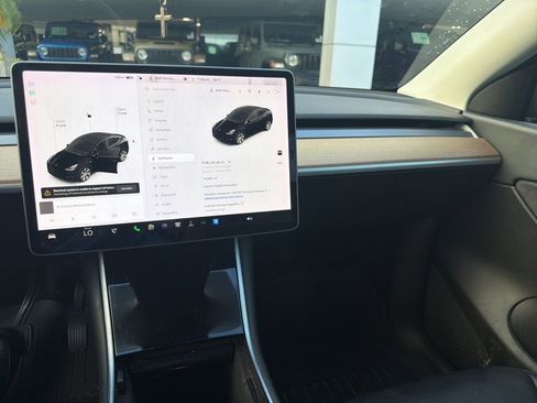 Used 2020 Tesla Model Y Long Range AWD/4WD image 6