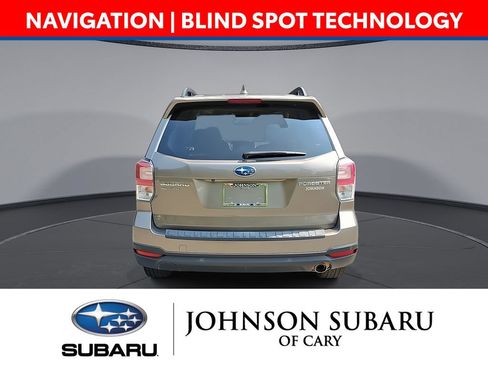 Used 2018 Subaru Forester 2.5i Touring AWD/4WD image 3