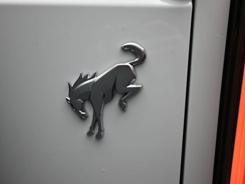 Used 2023 Ford Bronco Outer Banks image 14