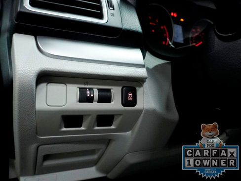 Used 2018 Subaru Forester 2.5i Premium w/ All-Weather Package image 22